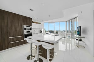 851 NE 1st Avenue 2410, Miami, FL 33132 - MLS#R11142312