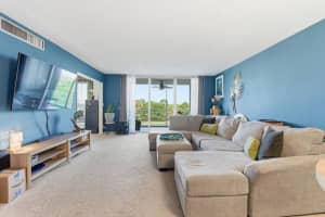 3505 Oaks Way, Pompano Beach, FL 33069 - MLS#R11142329