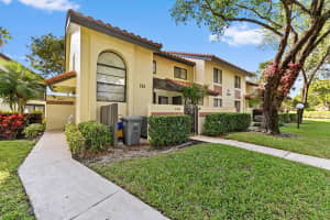 10247 N Circle Lake Drive 201, Boynton Beach, FL 33437 - MLS#R11142338