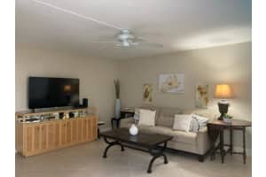 445 Saxony Way, Delray Beach, FL 33446 - MLS#R11142405