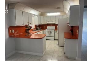 820 W Lakewood Road, West Palm Beach, FL 33405 - MLS#R11142421