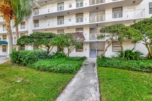 3630 Whitehall Drive, West Palm Beach, FL 33401 - MLS#R11142442
