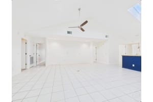 185 12th Street SE, Vero Beach, FL 32962 - MLS#R11142512