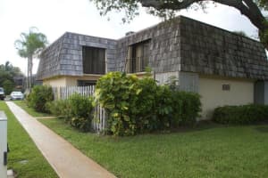 2464 Waterside Drive, Lake Worth