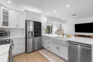 314 S M St Street, Lake Worth Beach, FL 33460 - MLS#R11142524