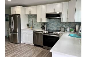 323 Leeward Lane 204, Fort Pierce, FL 34949 - MLS#R11142550