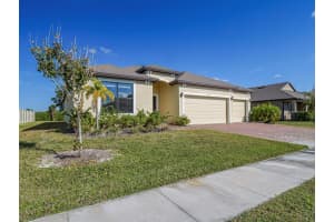 5513 1st Square, Vero Beach