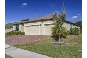 5513 1st Square, Vero Beach, FL 32968 - MLS#R11142558