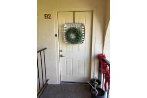 330 Knotty Pine Circle, Greenacres, FL 33463 - MLS#R11142560