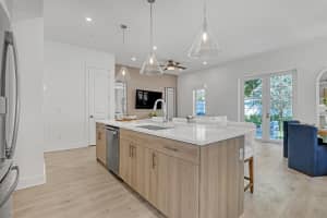 112 Royal Palm Circle, Tequesta, FL 33469 - MLS#R11142582