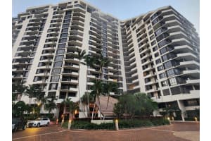 520 Brickell Key Drive, Miami, FL 33131 - MLS#R11142583