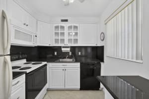 100 Sheffield E, West Palm Beach 100 Sheffield E, West Palm Beach