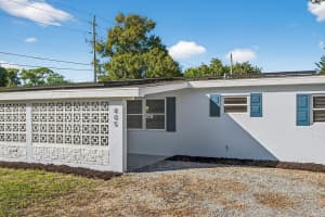 805 36th Avenue, Vero Beach, FL 32960 - MLS#R11142714