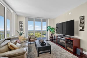 350 Federal Highway, Boynton Beach, FL 33435 - MLS#R11142743