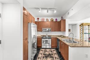 450 N Fedeal Highway 610, Boynton Beach, FL 33435 - MLS#R11142767