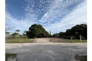 9426 Sunrise Drive, West Palm Beach, FL 33403 - MLS#R11142780