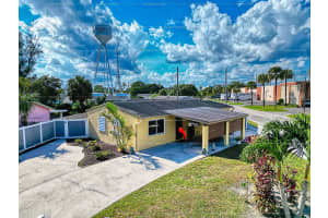 5713 Briarwood Street, Mangonia Park, FL 33407 - MLS#R11142807