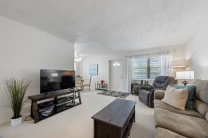 419 Sheffield Q West Palm Beach, FL 33417 - Off Market