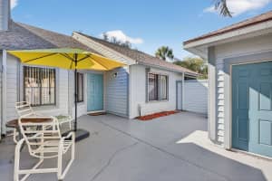 6184 Se Georgetown Place Hobe Sound, FL 33455 - Off Market