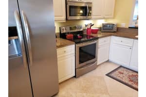 14 Harbour Isle Drive W 106, Fort Pierce, FL 34949 - MLS#R11142884