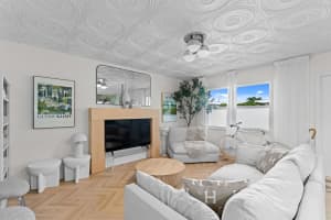 660 Glouchester Street, Boca Raton, FL 33487 - MLS#R11142897