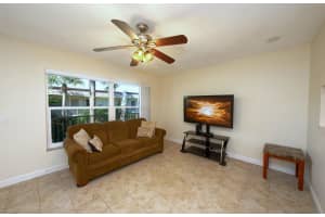 632 Snug Harbor Drive, Boynton Beach, FL 33435 - MLS#R11142916