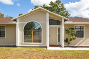 1133 Hibiscus Street, Port Saint Lucie, FL 34983 - MLS#R11142942