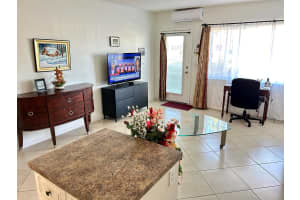 920 SW 11th Avenue 5d, Hallandale Beach, FL 33009 - MLS#R11142944