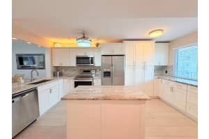 3138 Via Poinciana 306, Lake Worth, FL 33467 - MLS#R11142966