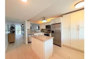 3138 Via Poinciana 306, Lake Worth, FL 33467 - MLS#R11142966