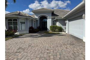 395 SW Sapphire Way SW, Vero Beach, FL 32968 - MLS#R11142998
