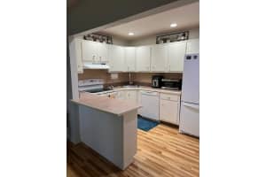 312 Knotty Pine Circle, Greenacres, FL 33463 - MLS#R11143015