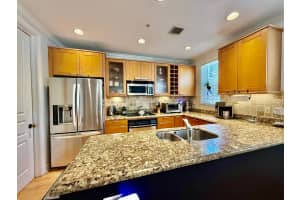 349 E Mallory Circle, Delray Beach, FL 33483 - MLS#R11143032