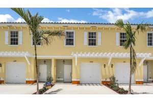 1027 40th Terrace, Lauderhill, FL 33313 - MLS#R11143047