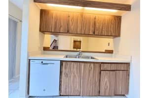 810 8th Way, West Palm Beach, FL 33407 - MLS#R11143087