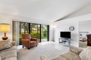 605 Club Drive, Palm Beach Gardens, FL 33418 - MLS#R11143102