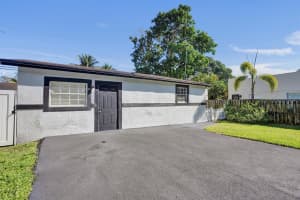 5604 Garden Avenue, West Palm Beach