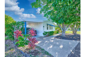 11055 Federal Highway, Hobe Sound, FL 33455 - MLS#R11143155