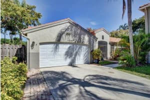 1739 Ne Shoreside Circle, Wellington