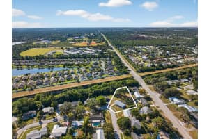 56 1st Court Sw Vero Beach, FL 32962 - Off Market