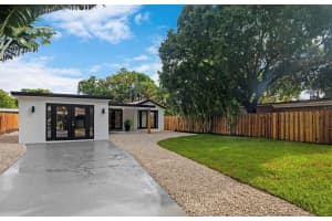 537 14th Court, Fort Lauderdale, FL 33304 - MLS#R11143229