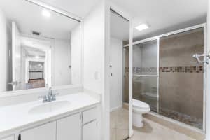 1700 Embassy Drive 708, West Palm Beach, FL 33401 - MLS#R11143244