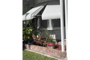 4 Cozumel Lane Lane, Port Saint Lucie, FL 34952 Sold 12/05/25