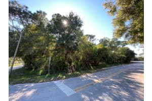 4595 57th Avenue, Vero Beach, FL 32967 - MLS#R11143284