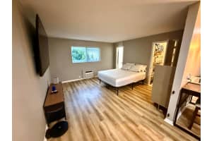 1204 S Lake Drive E 3, Lantana, FL 33462 - MLS#R11143351