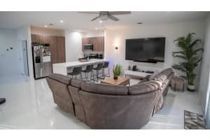 1330 Crystal Way 107, Delray Beach, FL 33444 - MLS#R11143387