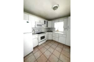 7601 Byron Avenue 3c, Miami Beach, FL 33141 - MLS#R11143463