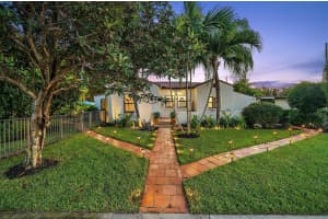 400 33rd Street, West Palm Beach, FL 33407 - MLS#R11143464