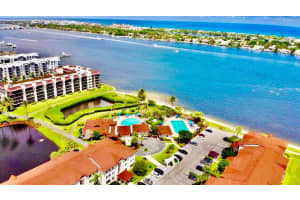 107 Half Moon Circle A3, Hypoluxo, Fl 33462, Hypoluxo