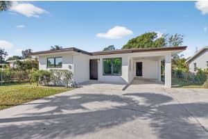 122 Sw 9th Avenue, Delray Beach